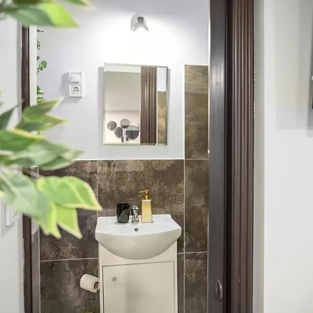 Goblin With Free Private Parking Apartament Budapeszt